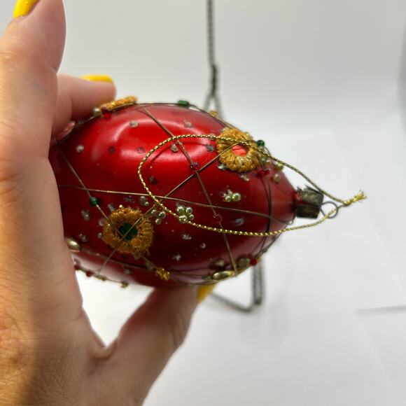 Vintage Red Glass Christmas Ornament Pin and Beaded Sequin Ornament Wire Wrap - Picture 3 of 11